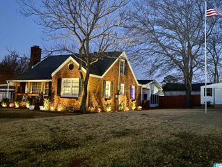 402 ELM STREET, Talladega, AL 35160