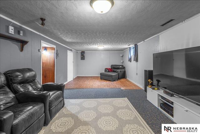 4710 S 44th Street, Lincoln, NE 68516