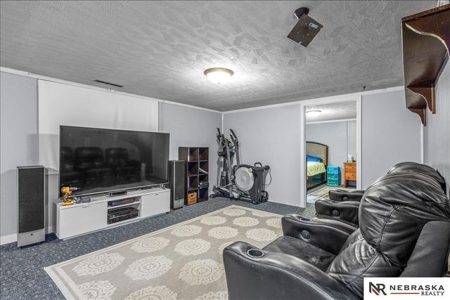 4710 S 44th Street, Lincoln, NE 68516