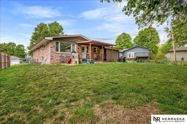 4710 S 44th Street, Lincoln, NE 68516