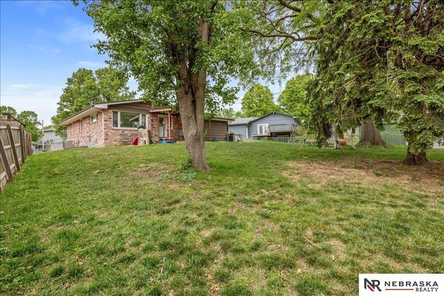 4710 S 44th Street, Lincoln, NE 68516