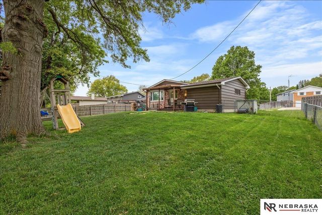 4710 S 44th Street, Lincoln, NE 68516