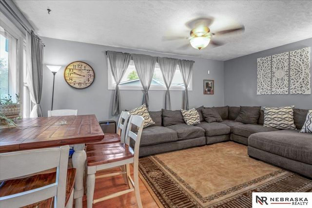 4710 S 44th Street, Lincoln, NE 68516