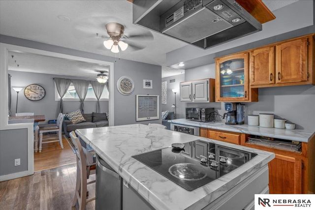 4710 S 44th Street, Lincoln, NE 68516