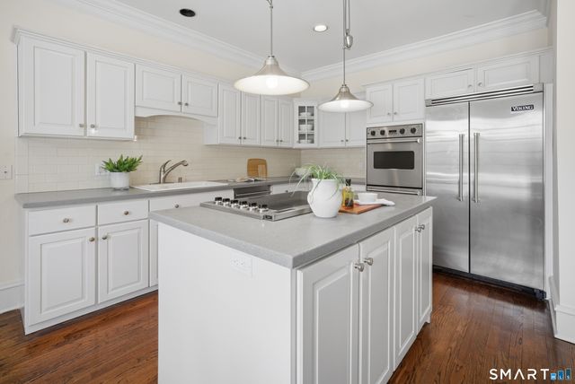 106 Stillson Road 106, Fairfield, CT 06825