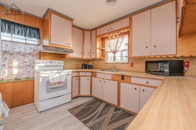 408 E IDA AVENUE, Electra, TX 76360