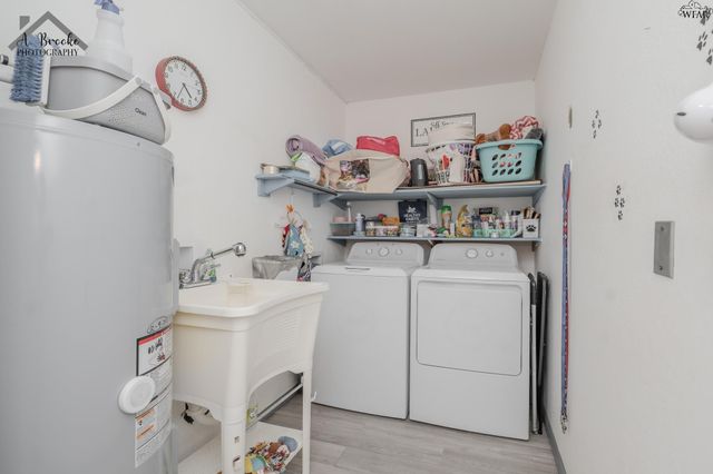 408 E IDA AVENUE, Electra, TX 76360