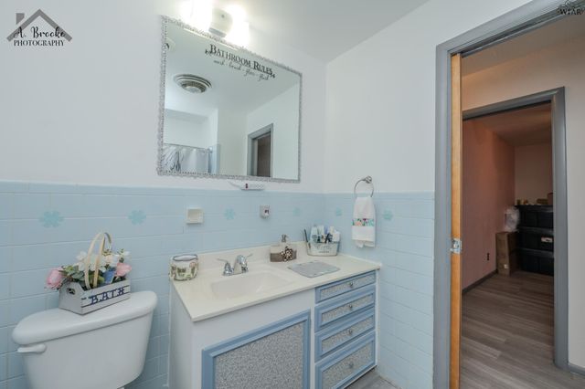 408 E IDA AVENUE, Electra, TX 76360