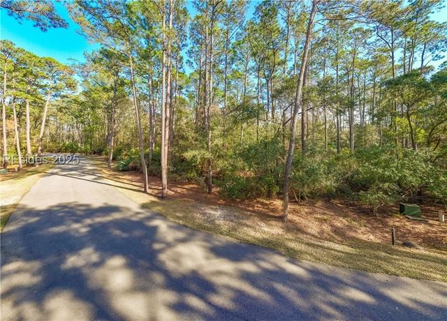 14 Vista Blvd W, St Helena Island, SC 29920