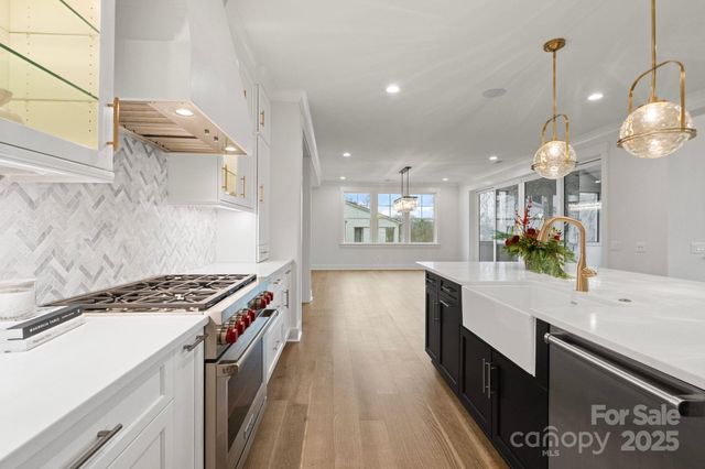 8212 Farm Crossing Lane, Huntersville, NC 28078