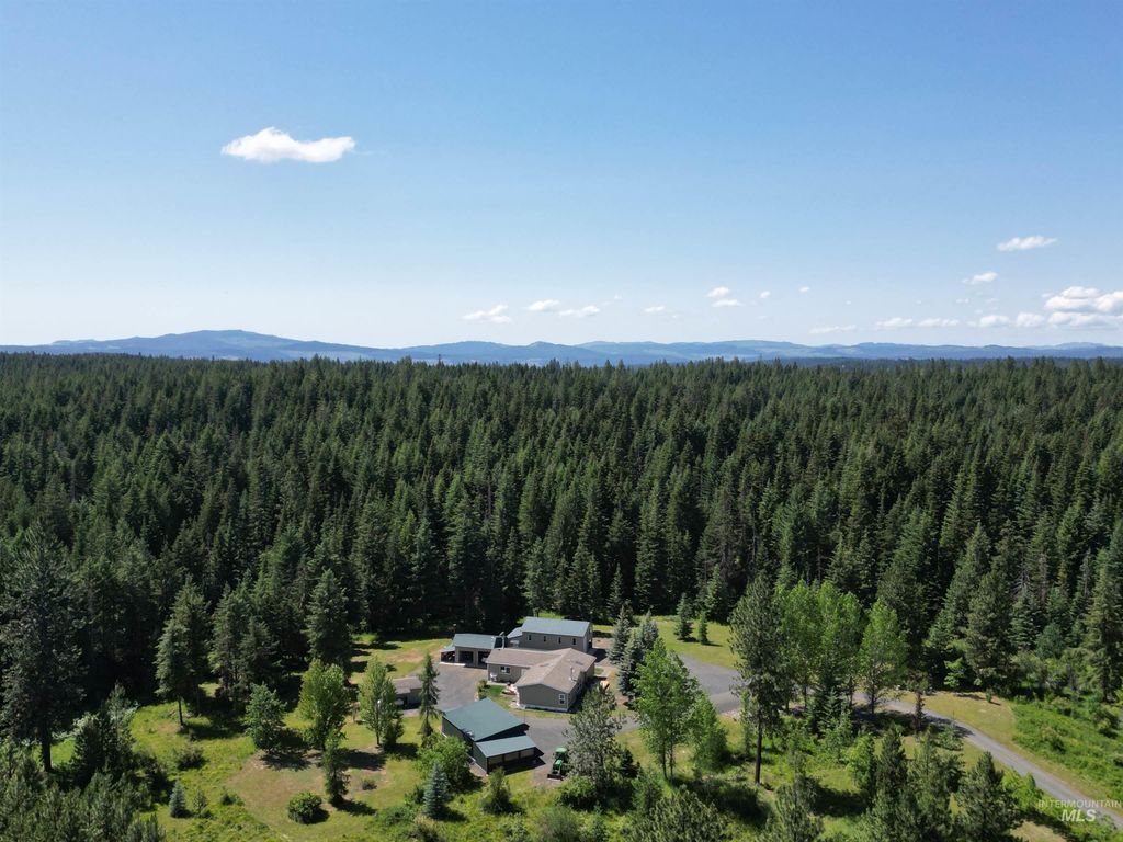8549 Dent Bridge Road, Orofino, ID 83544