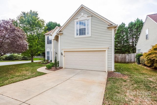 9322 Shepparton Drive, Huntersville, NC 28078