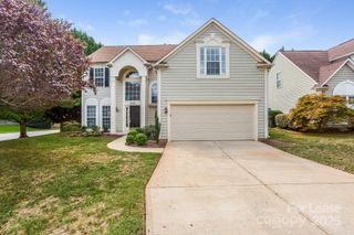 9322 Shepparton Drive, Huntersville, NC 28078