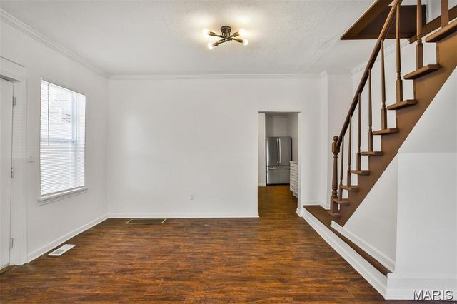 7613 Virginia Avenue, St Louis, MO 63111