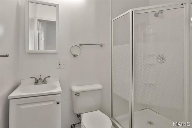 7613 Virginia Avenue, St Louis, MO 63111