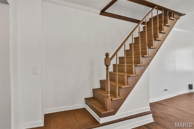 7613 Virginia Avenue, St Louis, MO 63111