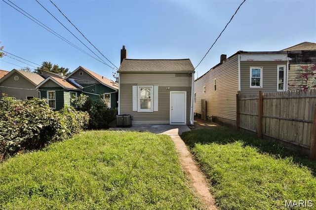 7613 Virginia Avenue, St Louis, MO 63111