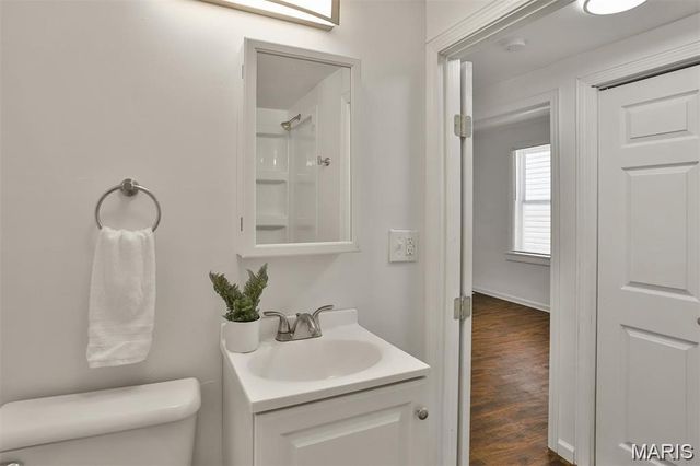 7613 Virginia Avenue, St Louis, MO 63111