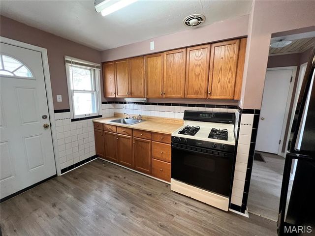 1208 Rapid, St Louis, MO 63137