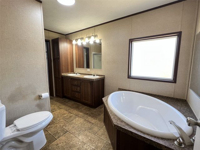 1100 County Road 3531, Saltillo, TX 75478