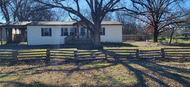 1100 County Road 3531, Saltillo, TX 75478