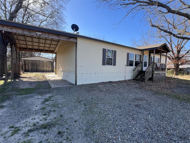 1100 County Road 3531, Saltillo, TX 75478