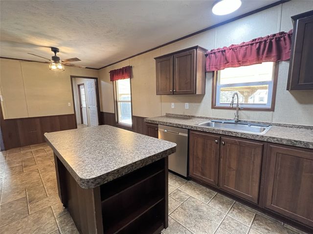 1100 County Road 3531, Saltillo, TX 75478