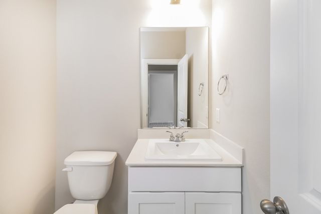 332 Niki Drive, Lewisville, TX 75057