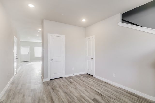 332 Niki Drive, Lewisville, TX 75057