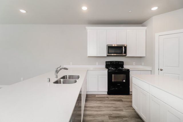 332 Niki Drive, Lewisville, TX 75057