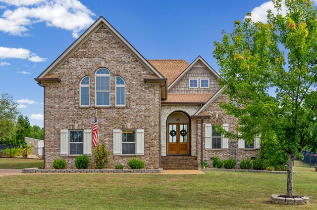 510 Falcon Crk, Lebanon, TN 37087