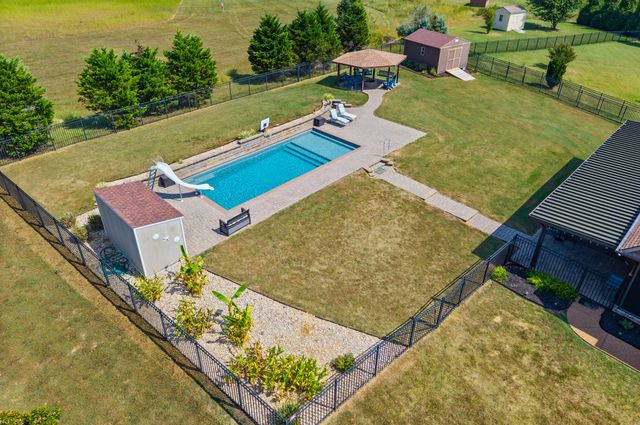 510 Falcon Crk, Lebanon, TN 37087