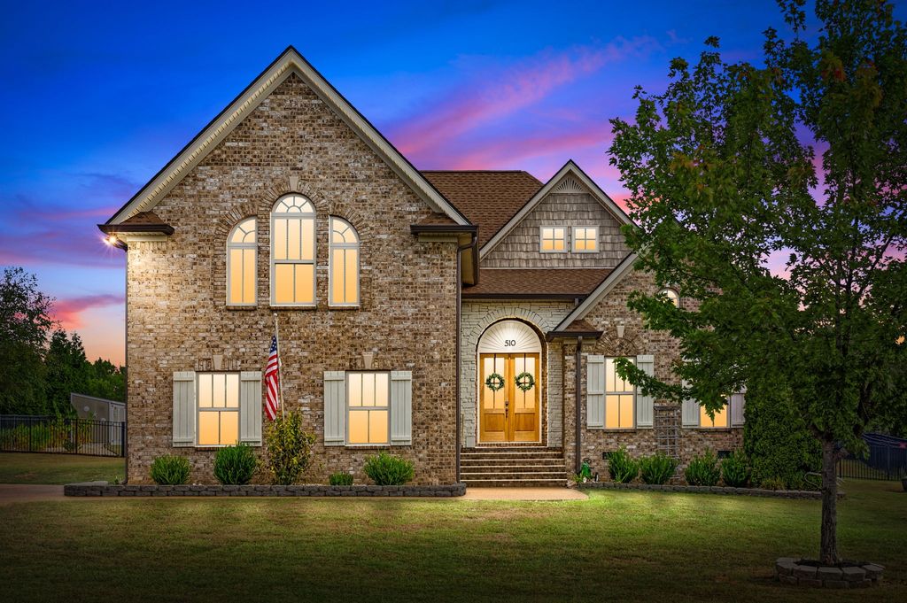510 Falcon Crk, Lebanon, TN 37087