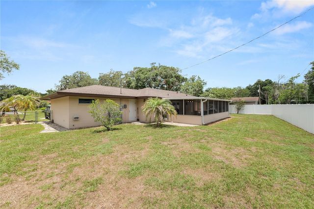 2646 HANDLEY BOULEVARD, Lakeland, FL 33803
