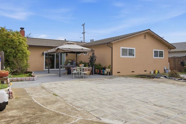 6363 Marguerite Dr, Newark, CA 94560