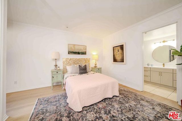 625 S Berendo Street 203, Los Angeles, CA 90005