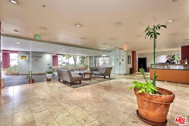 625 S Berendo Street 203, Los Angeles, CA 90005