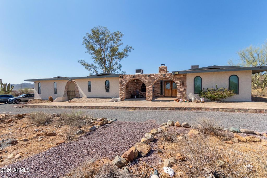 1024 E SADDLE MOUNTAIN Road, Phoenix, AZ 85086 — photo 2