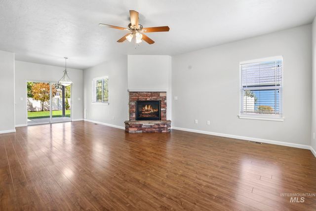 2168 Candleridge Dr, Twin Falls, ID 83301