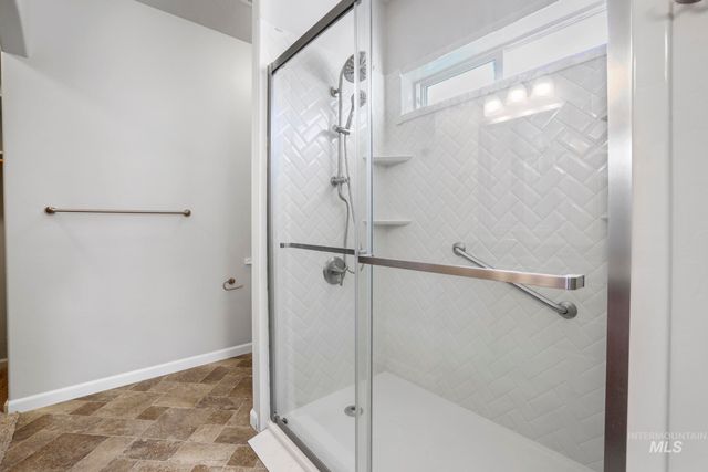 2168 Candleridge Dr, Twin Falls, ID 83301