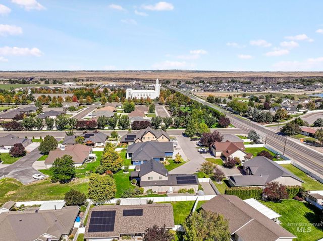 2168 Candleridge Dr, Twin Falls, ID 83301