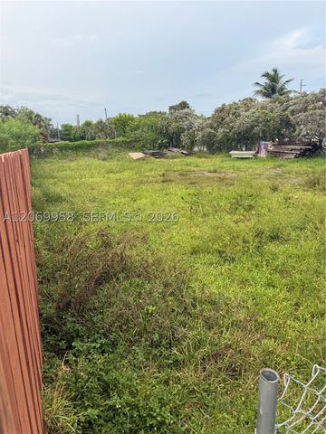 325 NW 4th St, Pompano Beach, FL 33060