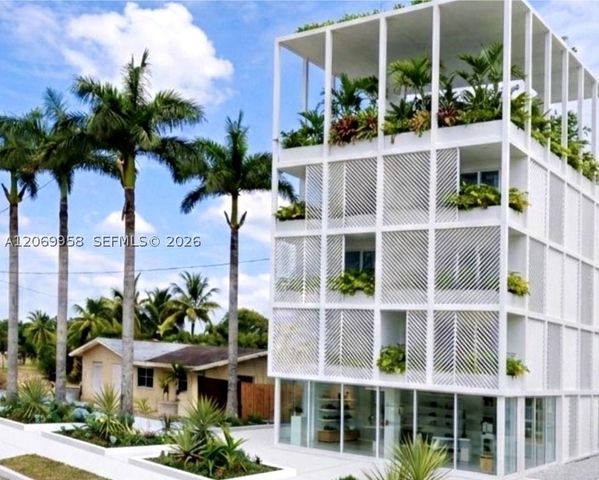 325 NW 4th St, Pompano Beach, FL 33060