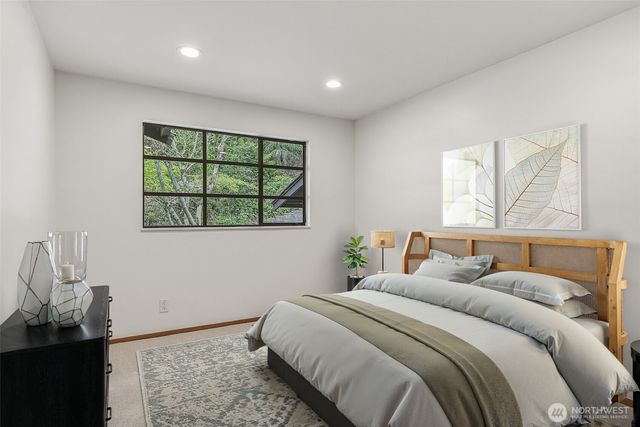 797 NW Culbertson Drive, Seattle, WA 98177