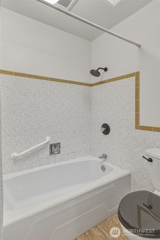797 NW Culbertson Drive, Seattle, WA 98177