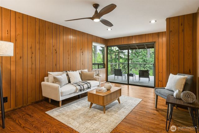 797 NW Culbertson Drive, Seattle, WA 98177