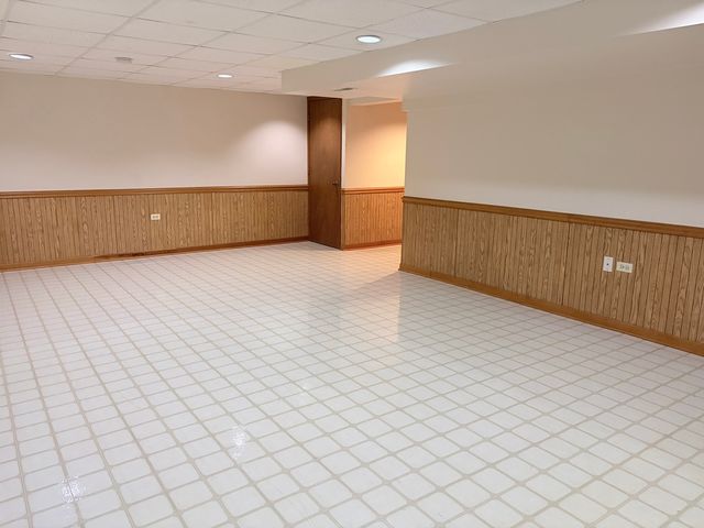 1428 W Sapphire Drive, Hoffman Estates, IL 60192