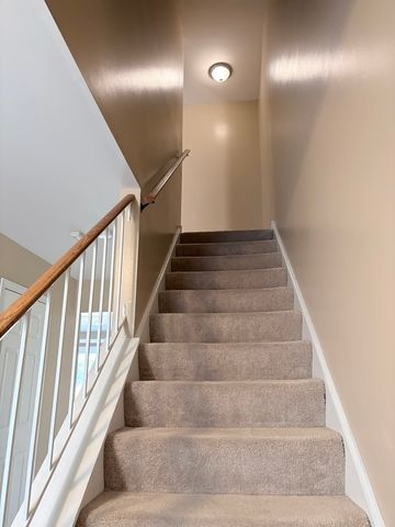 1428 W Sapphire Drive, Hoffman Estates, IL 60192