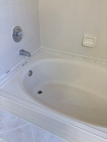 1428 W Sapphire Drive, Hoffman Estates, IL 60192