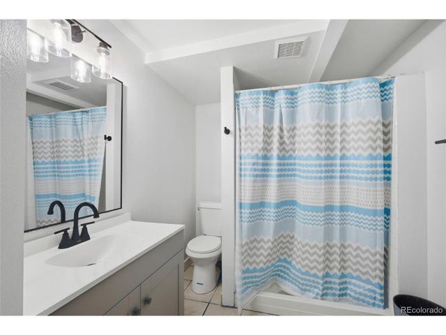 4820 Yates Ct, Broomfield, CO 80020